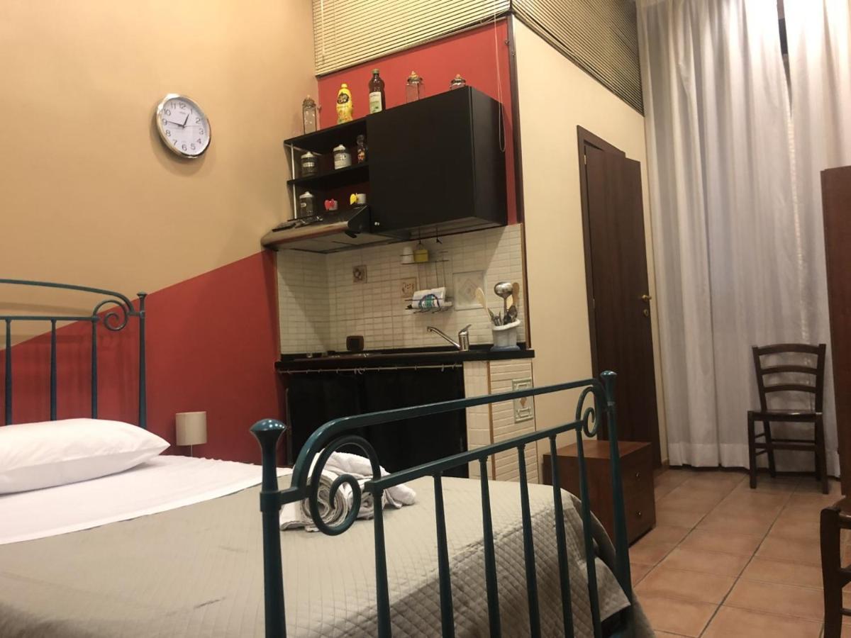 Roy Nel Cuore Di Napoli Ξενοδοχείο Εξωτερικό φωτογραφία